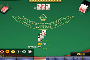 Sto za blackjack u online kasinu sa kartama, žetonima i opcijama za igru