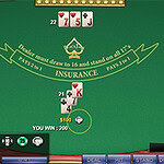 Sto za blackjack u online kasinu sa kartama, žetonima i opcijama za igru