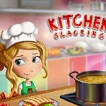 Mlada devojka u kuvarskom odelu i šefica u kuhinji igre Kitchen Slacking