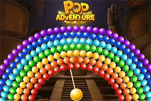 Šareni luk od kuglica iznad zlatne kugle na drvenoj stazi, sa natpisom „Pop Adventure na vrhu